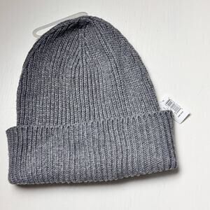 Old Navy Women’s Cold Weather Winter Gray Knit Beanie Sz OS NWT
